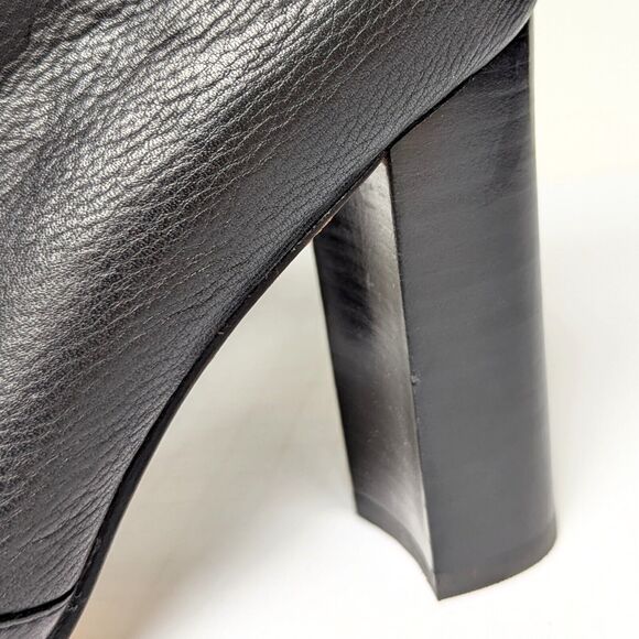 NWOT Paige Black Pebbled Leather Heeled Ankle Booties w/ Pewter Stud Size 7.5 - Picture 9 of 15